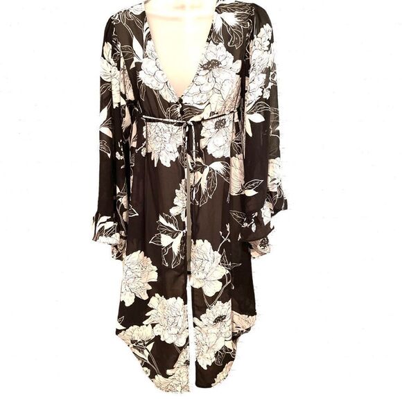 Forever 21 - 3/4 Sleeve Open Front Long Dress- Size S- Black and White - Picture 3 of 12